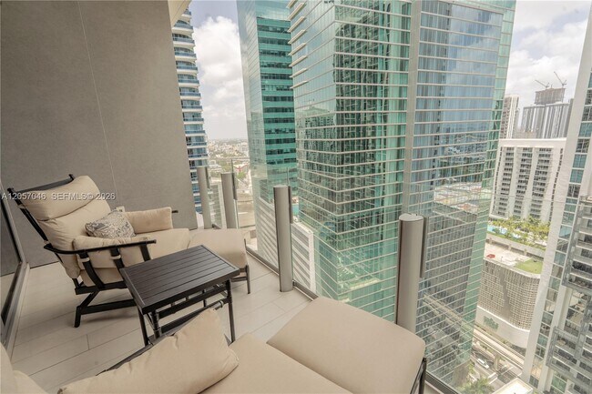 Building Photo - 300 Biscayne Blvd Way