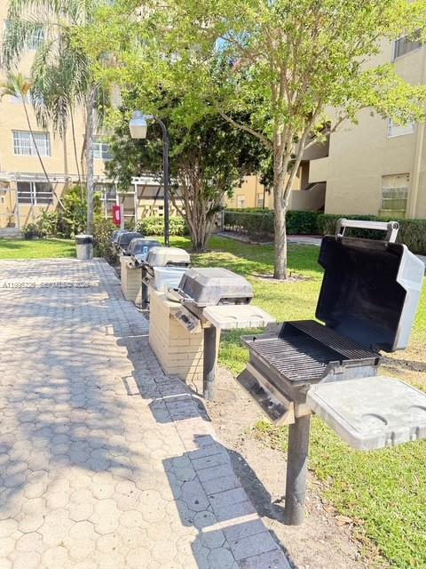 Building Photo - 404 NW 68th Ave