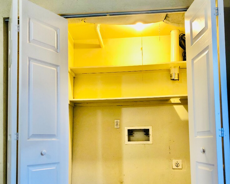 Building Photo - 3021 11th Ave