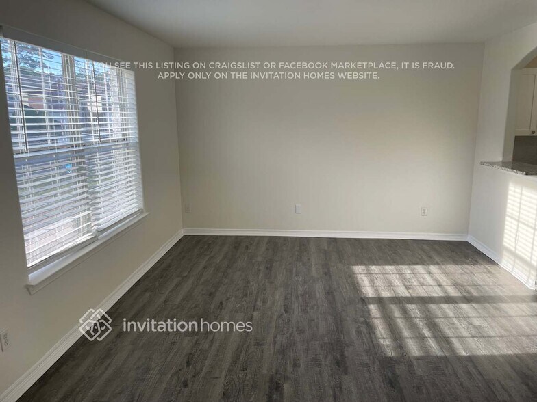 Building Photo - 9122 Prairie Trails Dr