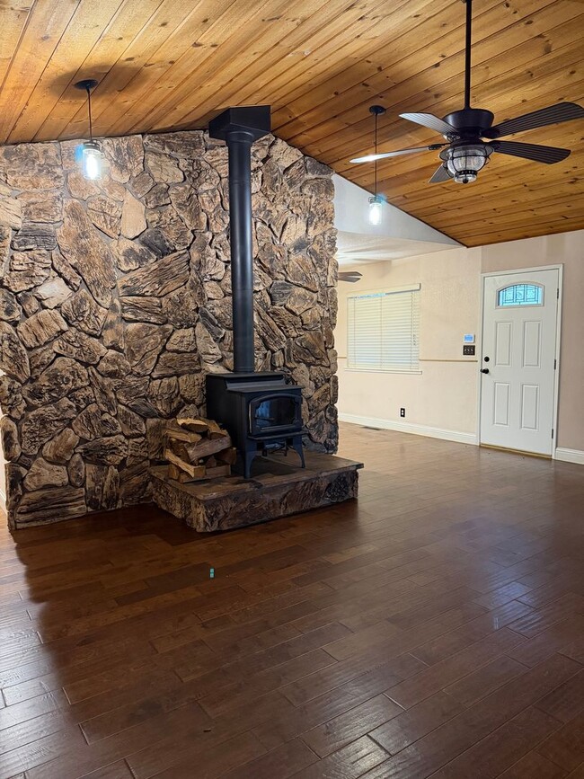 Building Photo - Pioneer Home