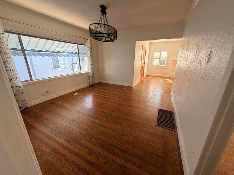 Building Photo - 5914 Marshall St