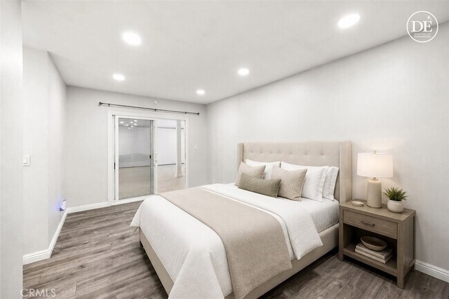 Building Photo - 13509 Destino St