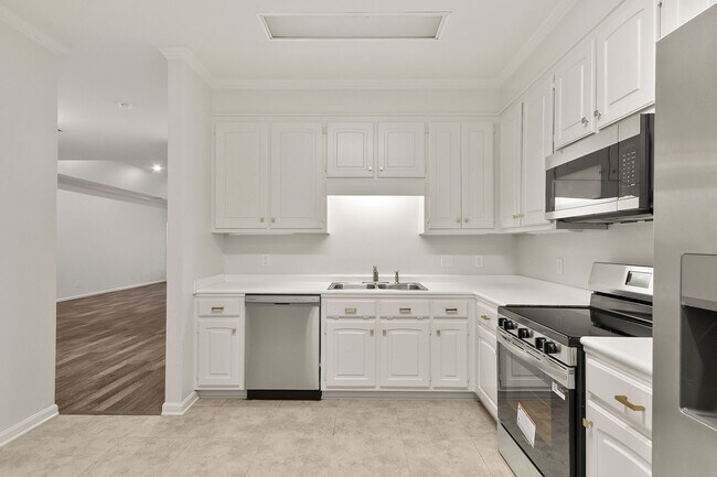 Building Photo - Verner School Zone - Fox Ridge Subdivision