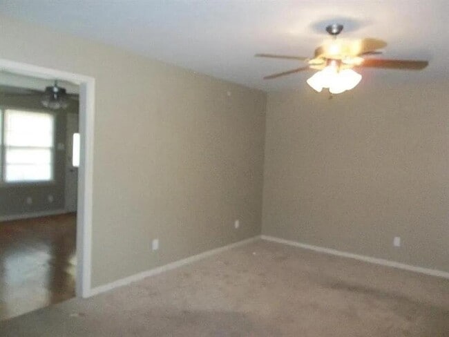 Building Photo - 3019 57th St