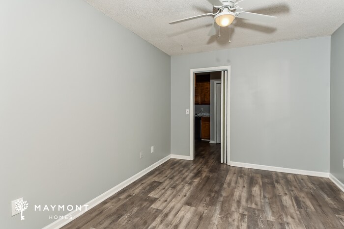 Building Photo - 1613 Chadford Rd