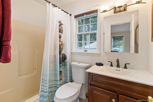 Building Photo - 154 Windermere Ave