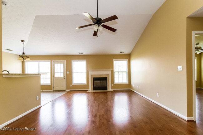 Building Photo - 1911 Belay Way