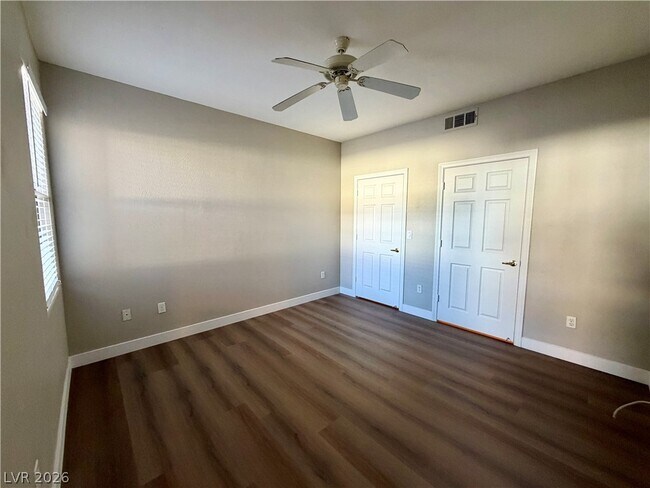 Building Photo - 8000 W Badura Ave