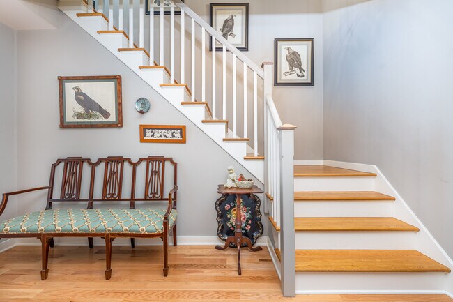 Building Photo - 43 Butternut Rd