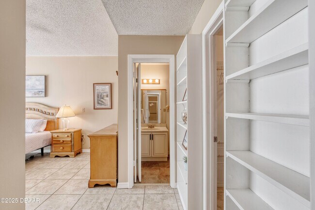 Building Photo - 1601 N Central Ave