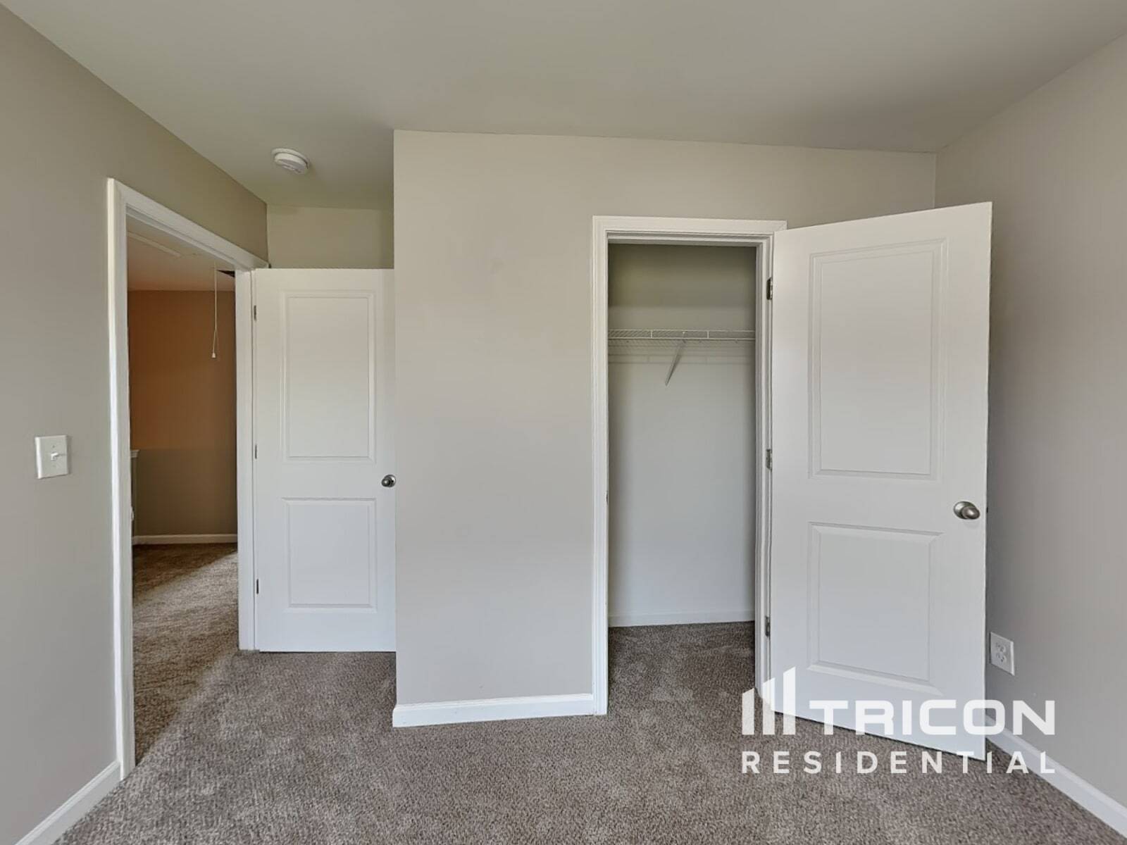 Building Photo - 646 Nonsuch Way