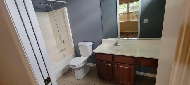 Building Photo - 2540 Spring Valley Loop