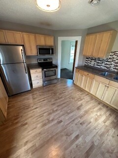 Building Photo - 429 Belgrade Ave