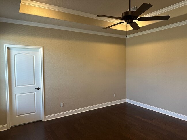 Building Photo - College Station - 4 bedrooms, 2.5 Bathroom...