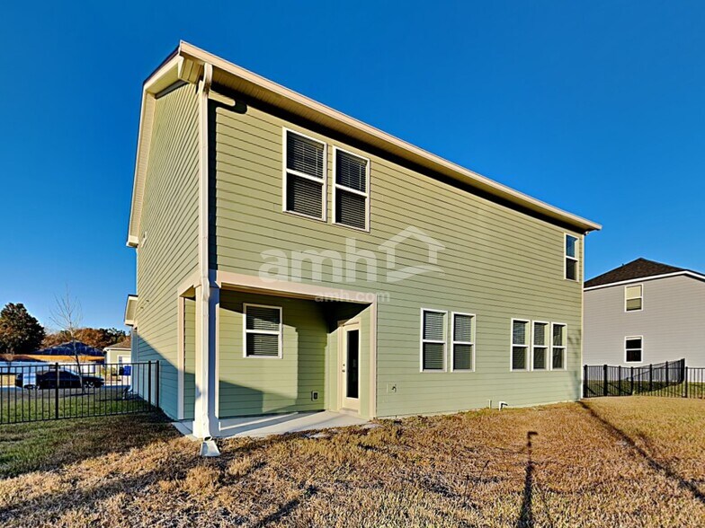 Building Photo - 105 Moultrie Crossing Ln