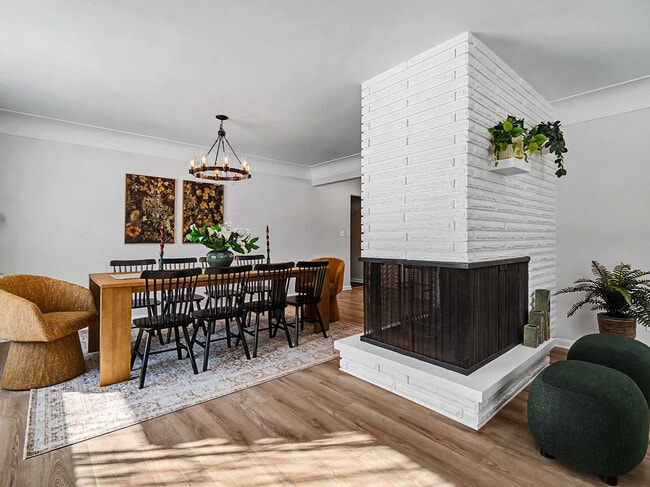 Building Photo - 28649 Jackson Rd