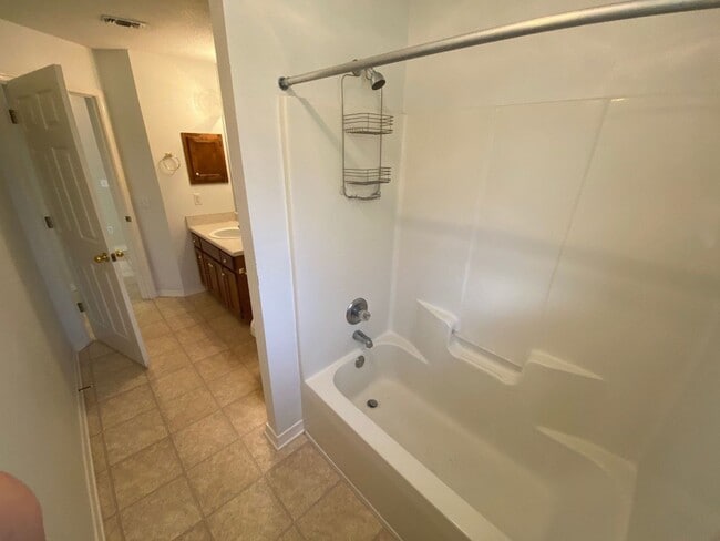 Building Photo - Navarre - Holley By the Sea - 4 bedroom, 3...
