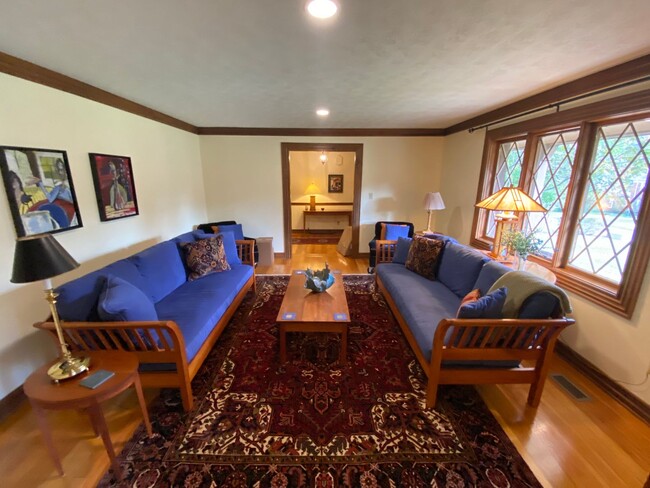 Building Photo - Heather Hills Retreat