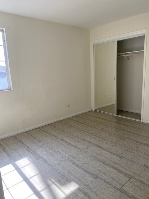 Building Photo - 13401 Victory Blvd