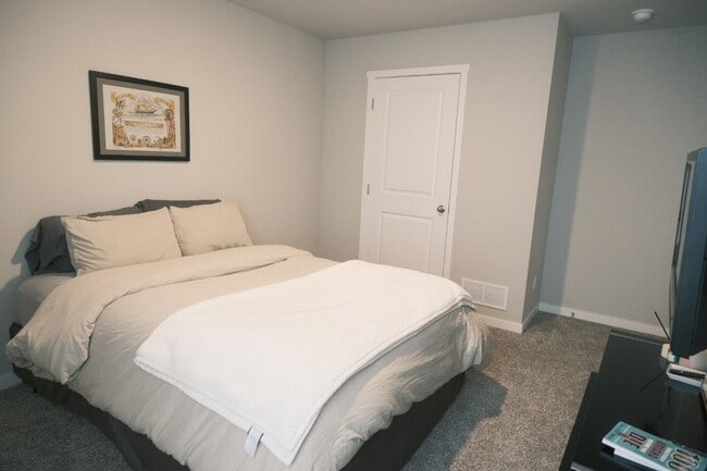 Building Photo - Springfield Ranch For Rent!