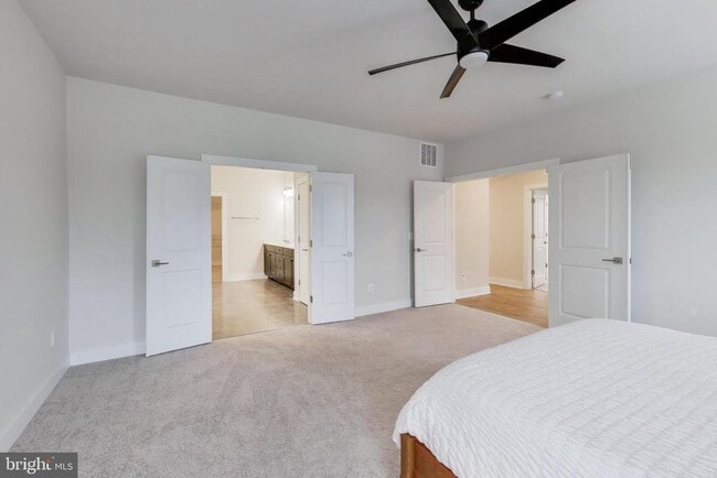 Building Photo - 3897 Hillview Ct