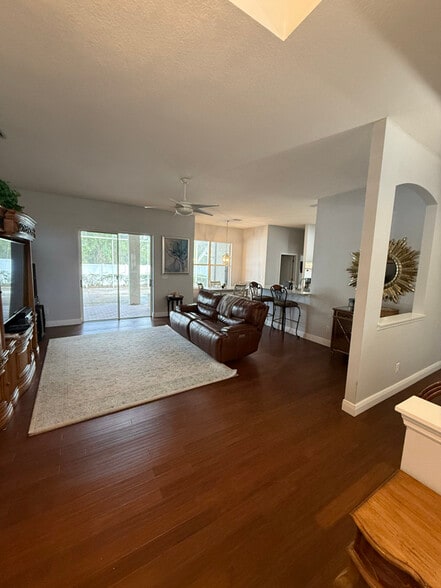 Building Photo - 6817 Regents Village Way