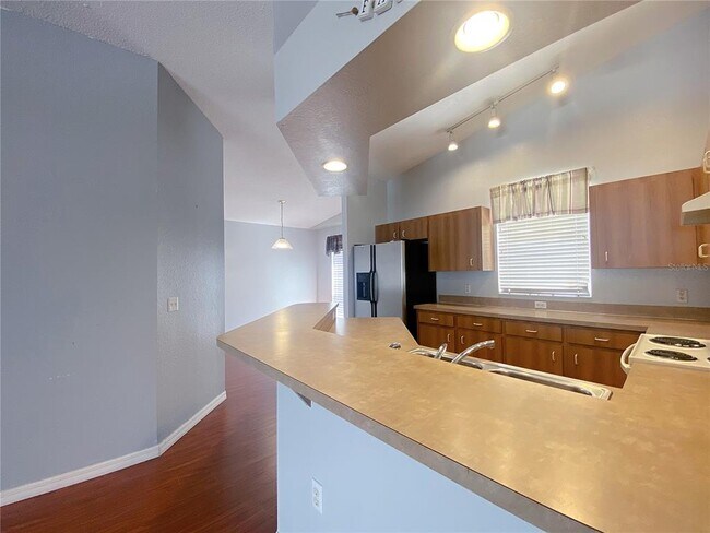 Building Photo - 445 Savanna Pointe St