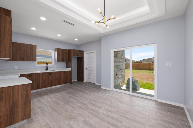 Building Photo - 105 E Moore Rd