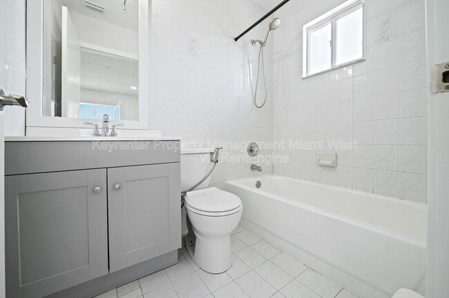 Building Photo - 651 NW 82nd Ave