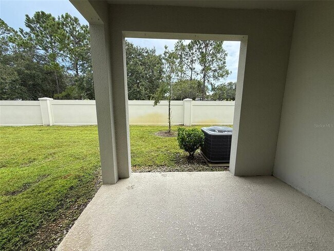 Building Photo - 15025 Willow Arbor Cir