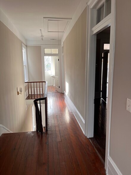 Building Photo - 318 W Bolton St