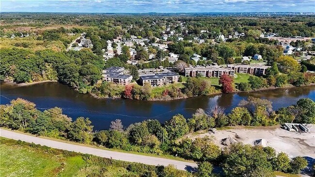 Building Photo - 510 Child St