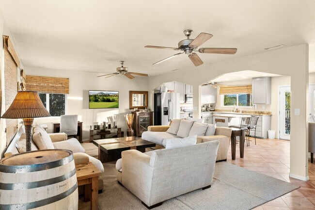 Building Photo - 29642 Vacation Dr