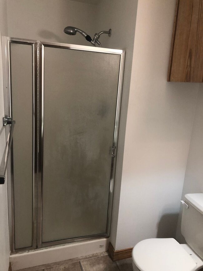 Building Photo - RC05