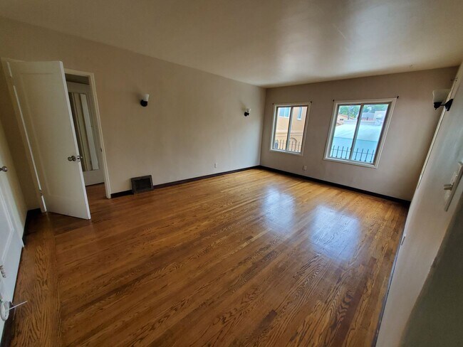 Building Photo - Charming 1 Bedroom/1 Bath Apartment for Rent