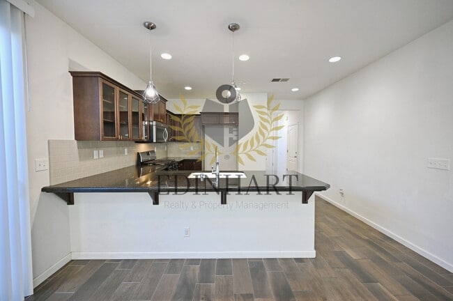 Building Photo - 3238 Lahar Ln