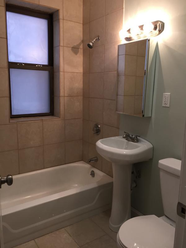 Building Photo - 884 Huntington Ave