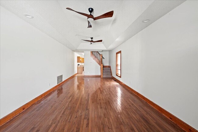Building Photo - 1423-1423 S Meridian St