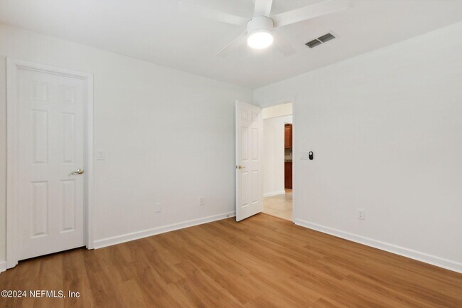 Building Photo - 1181 Westwood Dr