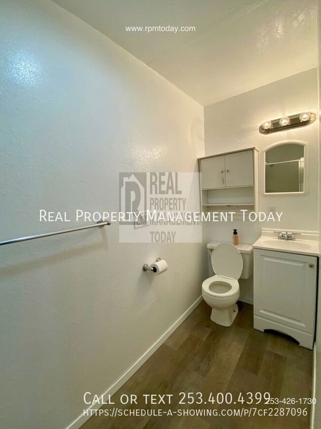 Building Photo - 5802 S M St