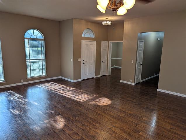 Building Photo - 8912 Smokey Dr