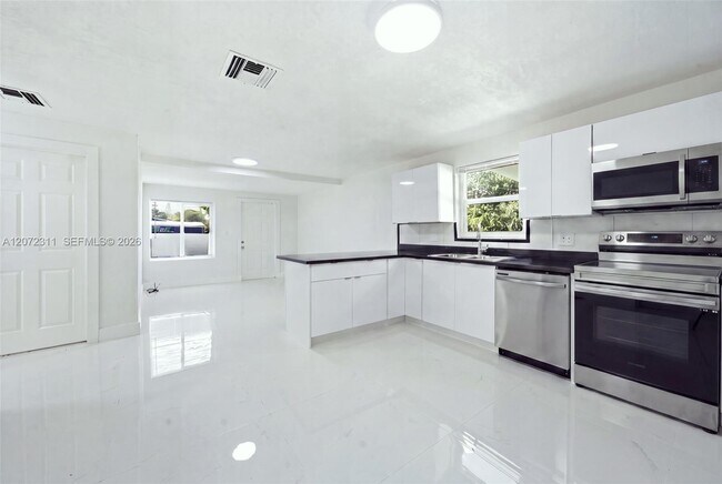 Building Photo - 399 NW 98th St