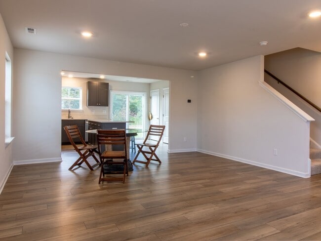 Building Photo - YEAR-ROUND RENTAL- UNFURNISHED - SINGLE FAMILY - GEORGETWON