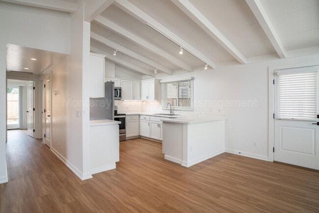 Building Photo - 829 Sea Palm Ave