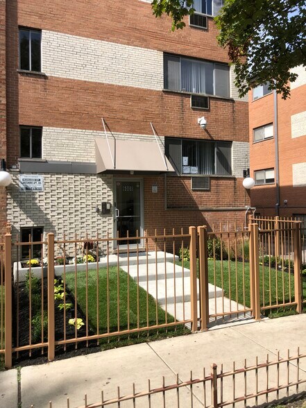 Gated Front Entrance - 6008 N Winthrop Ave