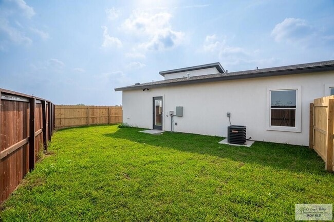 Building Photo - 3508 Hidalgo Cir