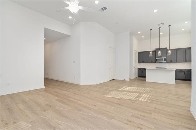 Building Photo - 7516 Jones Dr