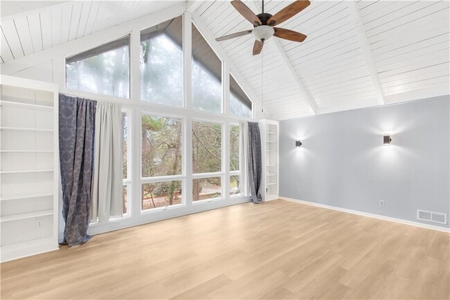 Building Photo - 264 Jones Dr