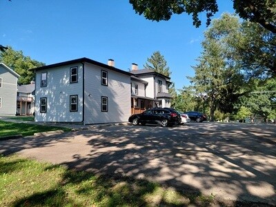 Building Photo - 140 S Prince St